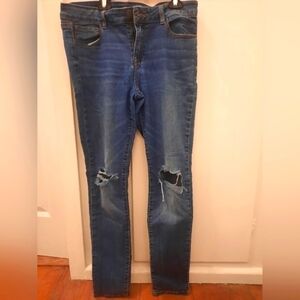 Distressed Skinny Jeans